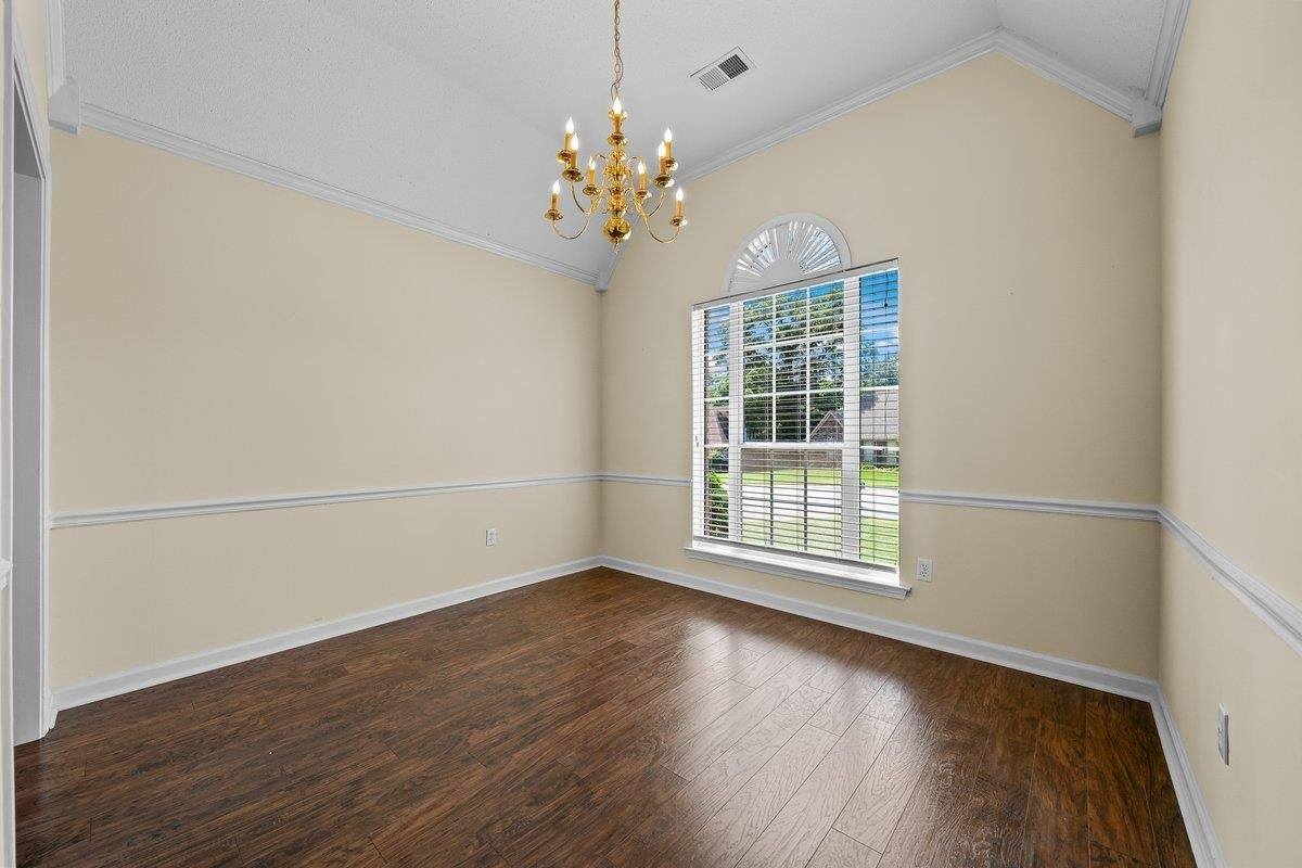 250 Lakewood Dr, Oakland, TN 38060
