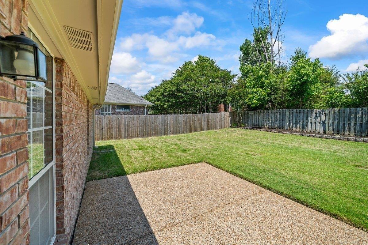 250 Lakewood Dr, Oakland, TN 38060