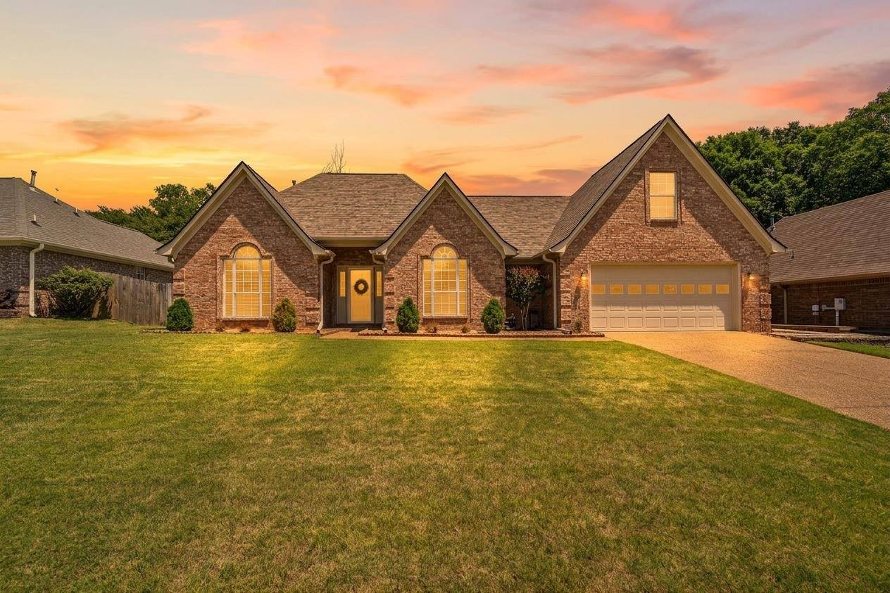 250 Lakewood Dr, Oakland, TN 38060