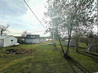 207 2nd Ave NW, Kenmare, ND 58746