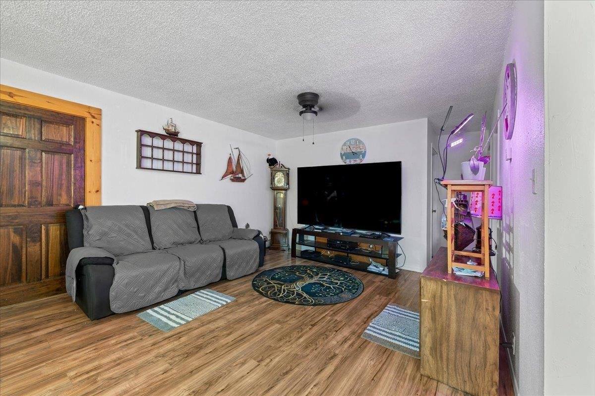 1042 26th Avenue, Fairbanks, AK 99701