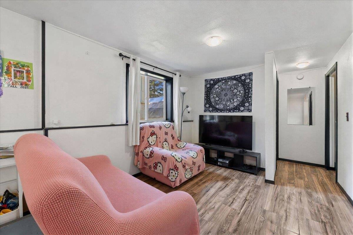 1042 26th Avenue, Fairbanks, AK 99701