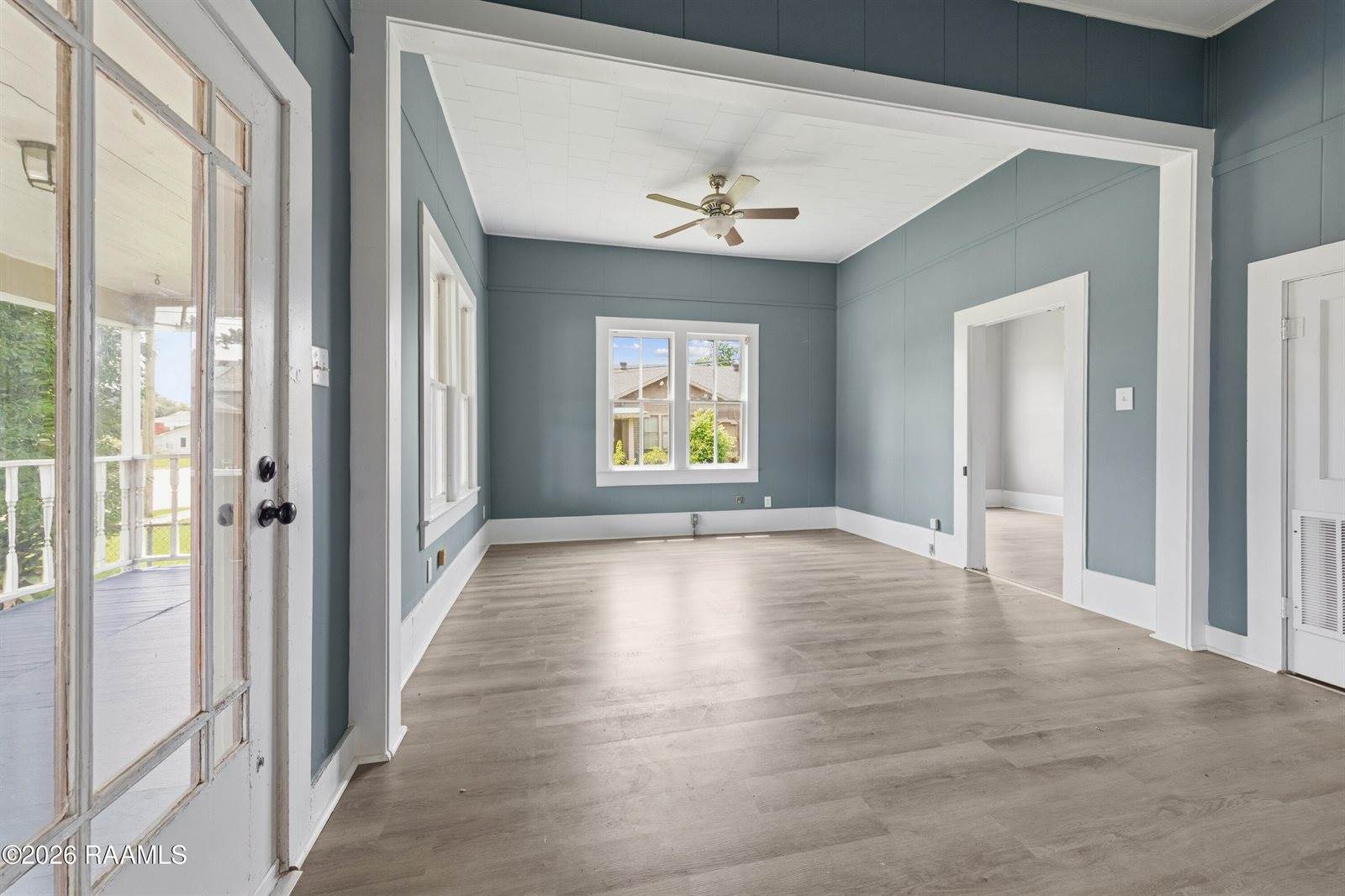 405 North Adams Avenue, Rayne, LA 70578