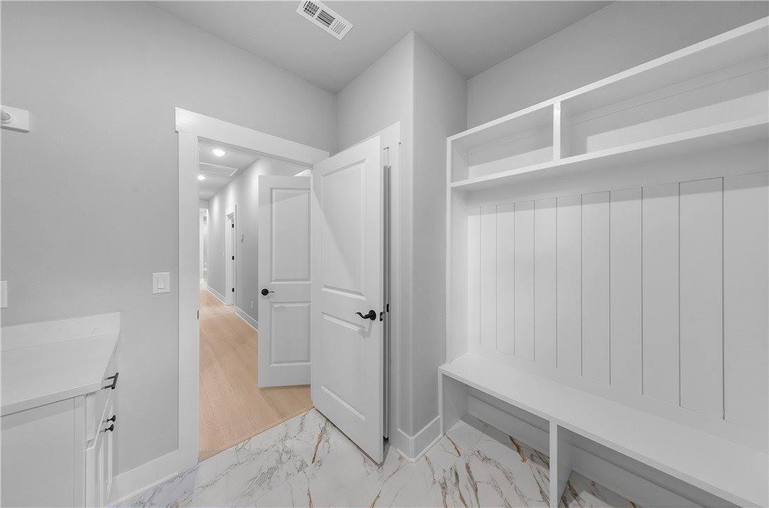3 Kent Drive, Bella Vista, AR 72714