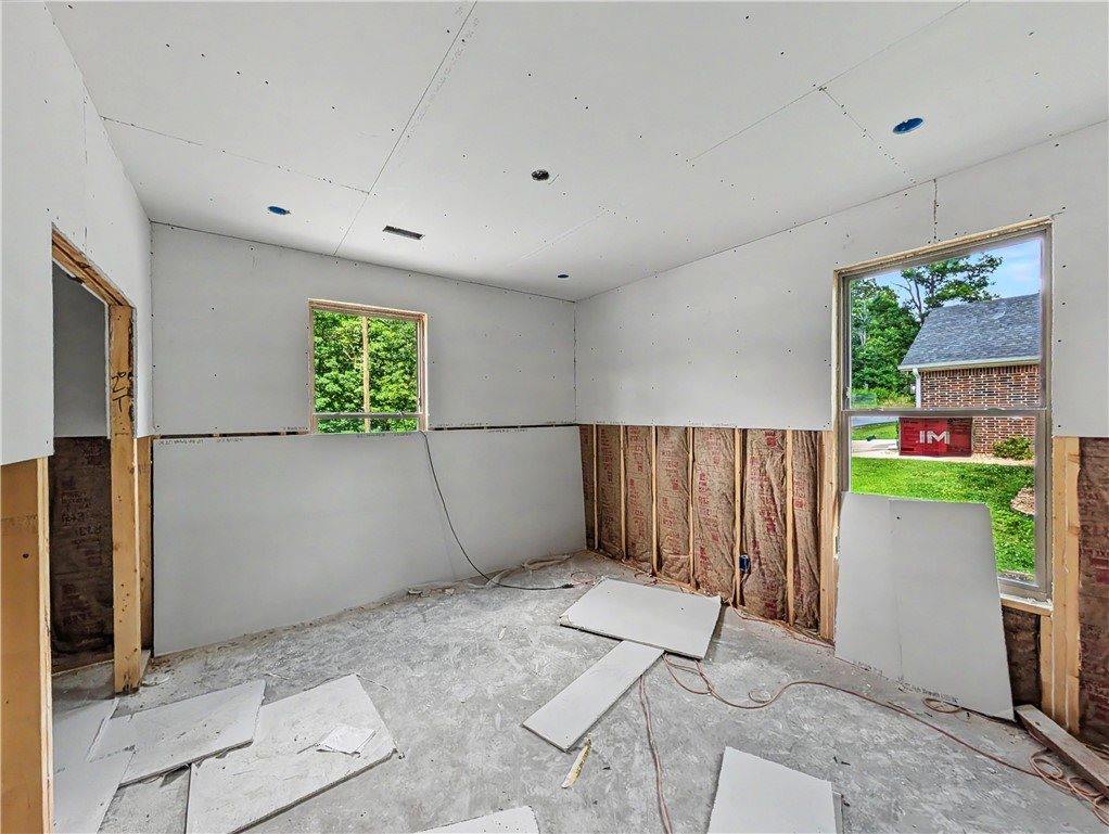 3 Kent Drive, Bella Vista, AR 72714