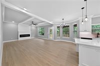 3 Kent Drive, Bella Vista, AR 72714