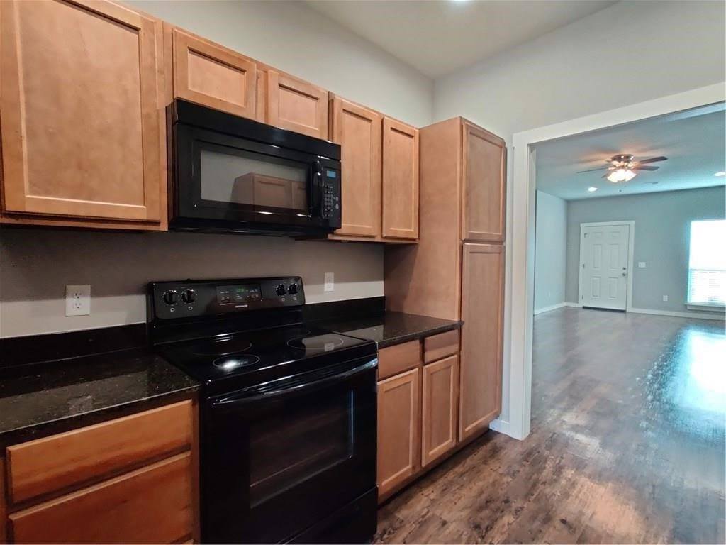 311 Copper Oaks Drive, Centerton, AR 72719