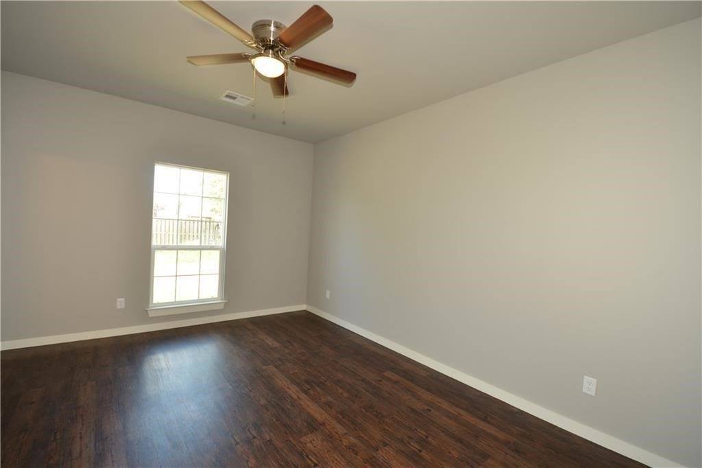 311 Copper Oaks Drive, Centerton, AR 72719