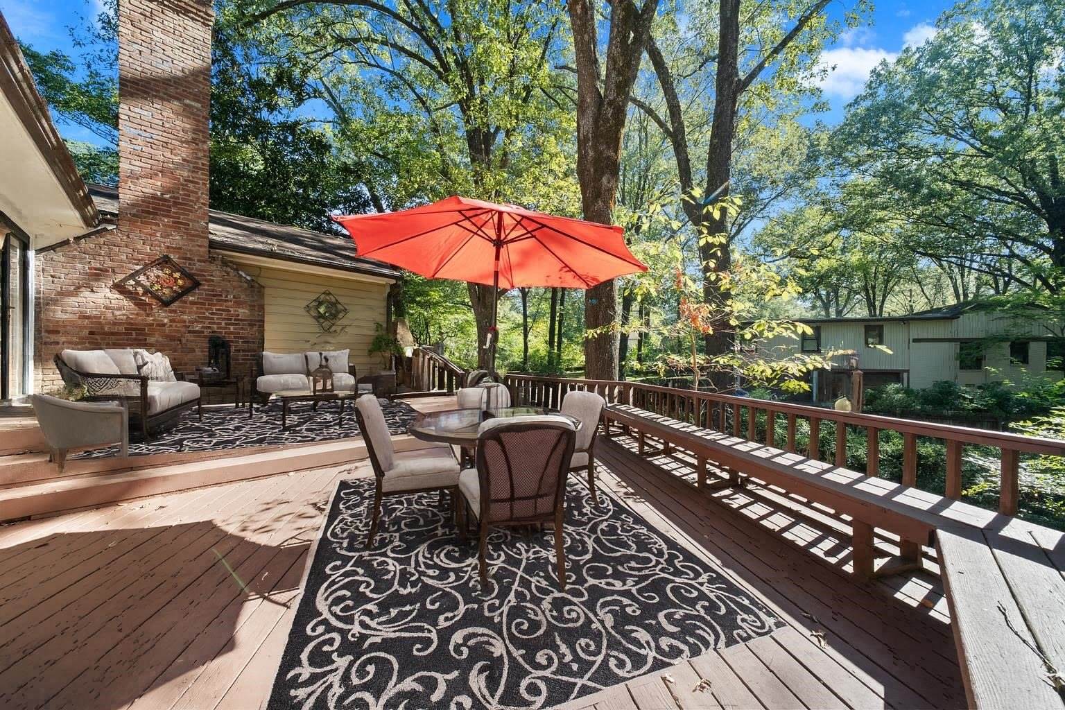 1220 East Irvin Dr, Memphis, TN 38119