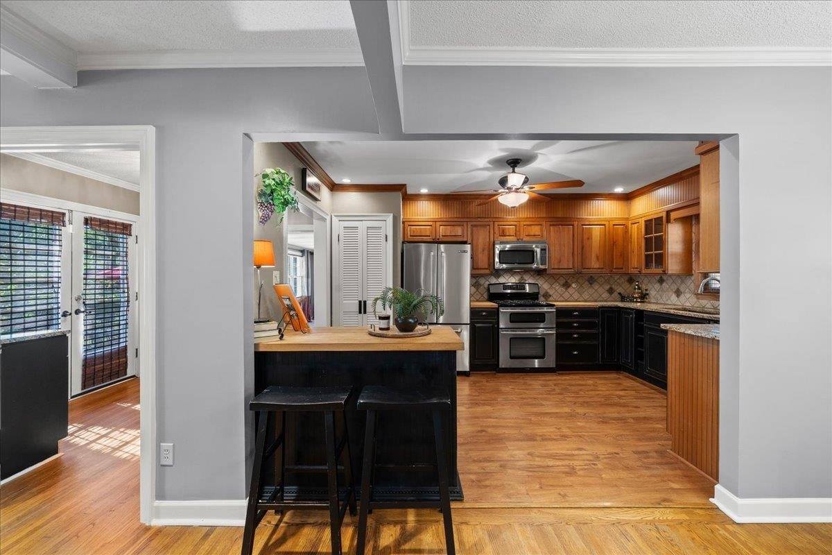 1220 East Irvin Dr, Memphis, TN 38119