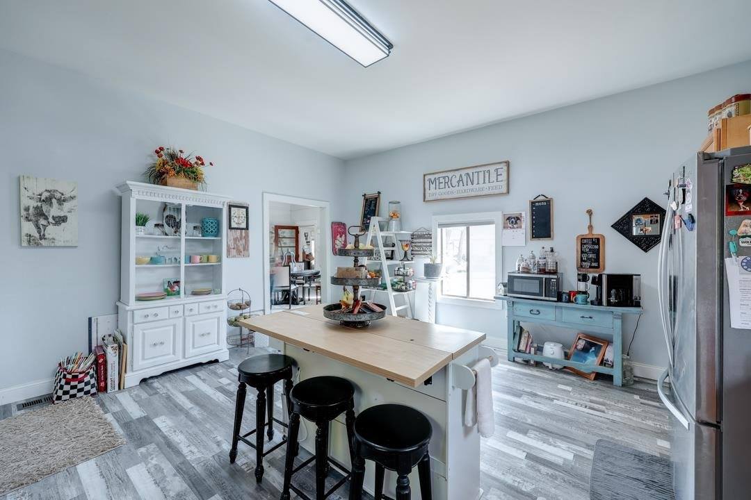721 East 17th, Winfield, KS 67156