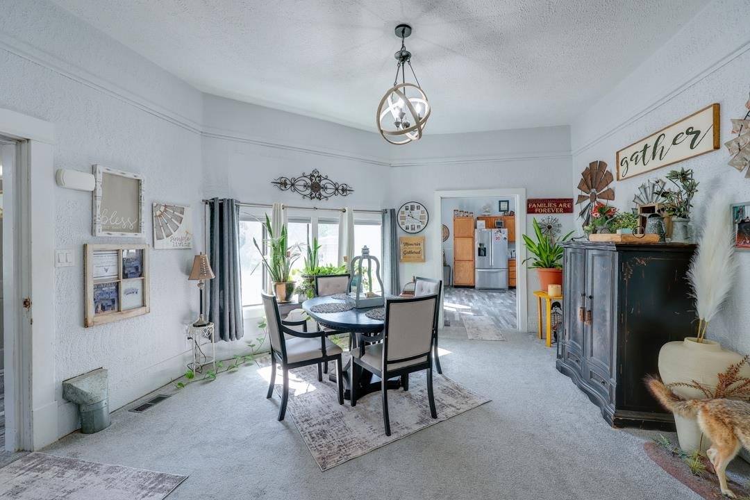 721 East 17th, Winfield, KS 67156