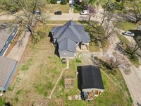 721 East 17th, Winfield, KS 67156