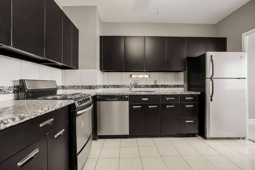 333 West Meyer Boulevard, Kansas City, MO 64113