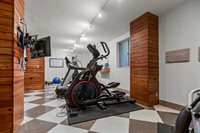 333 West Meyer Boulevard, Kansas City, MO 64113