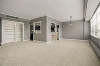 333 West Meyer Boulevard, Kansas City, MO 64113
