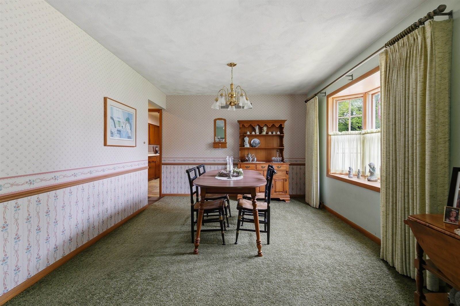 3324 34th Ave Court, Rock Island, IL 61201