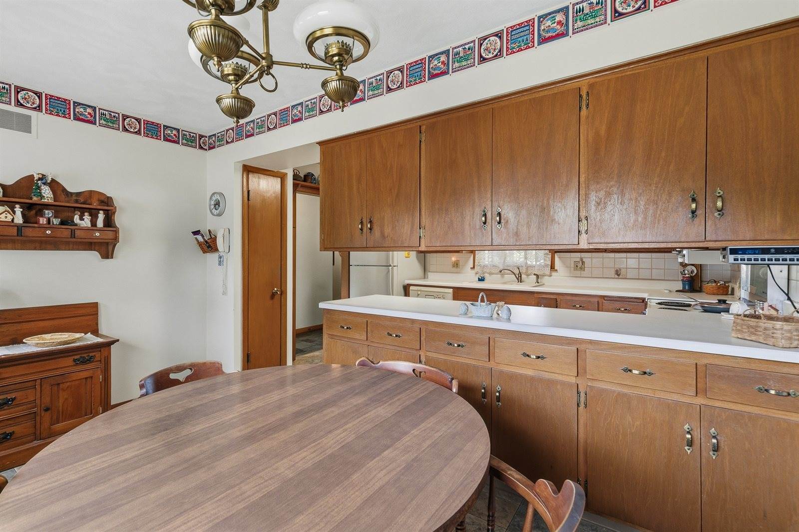 3324 34th Ave Court, Rock Island, IL 61201
