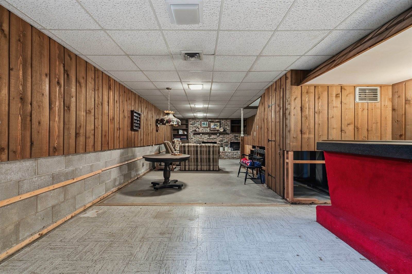 3324 34th Ave Court, Rock Island, IL 61201