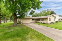3324 34th Ave Court, Rock Island, IL 61201
