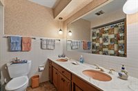 3324 34th Ave Court, Rock Island, IL 61201