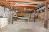 3324 34th Ave Court, Rock Island, IL 61201