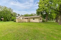 3324 34th Ave Court, Rock Island, IL 61201