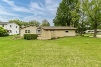 3324 34th Ave Court, Rock Island, IL 61201