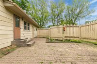 3324 34th Ave Court, Rock Island, IL 61201