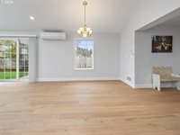 4125 Spruce St, Florence, OR 97439