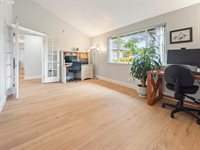 4125 Spruce St, Florence, OR 97439