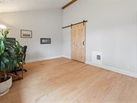 4125 Spruce St, Florence, OR 97439