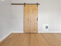 4125 Spruce St, Florence, OR 97439