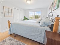 4125 Spruce St, Florence, OR 97439