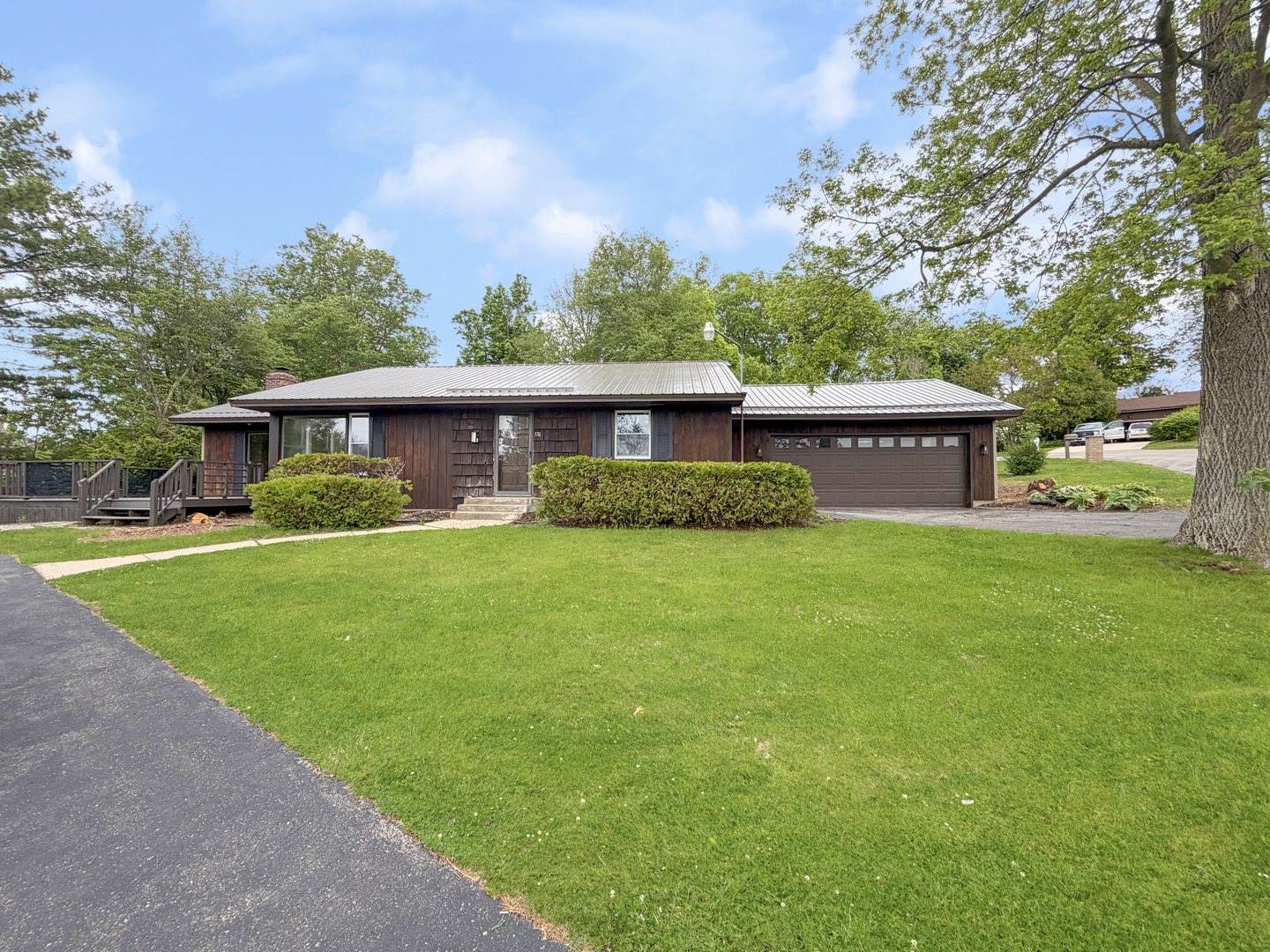 576 Timber Hills Drive, Freeport, IL 61032