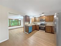 576 Timber Hills Drive, Freeport, IL 61032