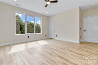 221 Coopers Drive, Hendersonville, NC 28739