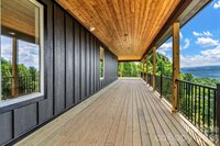 221 Coopers Drive, Hendersonville, NC 28739
