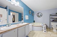 405 Gray Court, Asheville, NC 28806