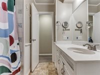 828 Briarlane Road, Del City, OK 73115