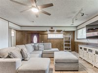 828 Briarlane Road, Del City, OK 73115