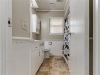 828 Briarlane Road, Del City, OK 73115