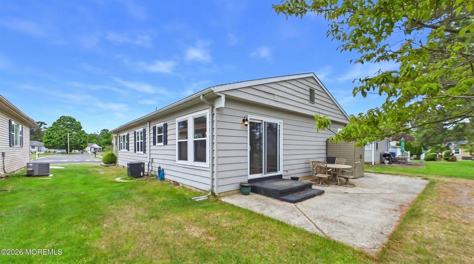21 Templeton Street, Toms River, NJ 08757