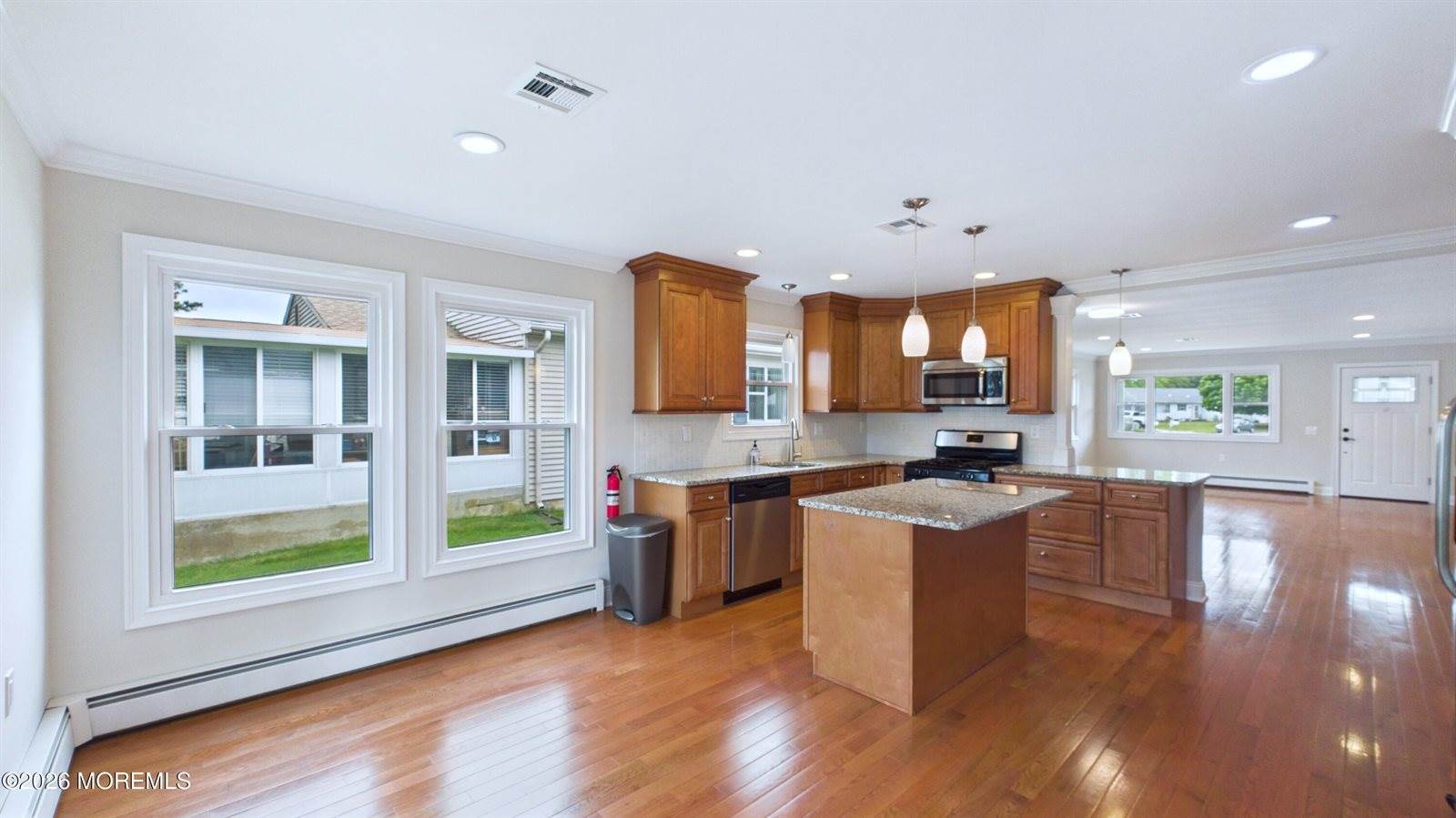21 Templeton Street, Toms River, NJ 08757