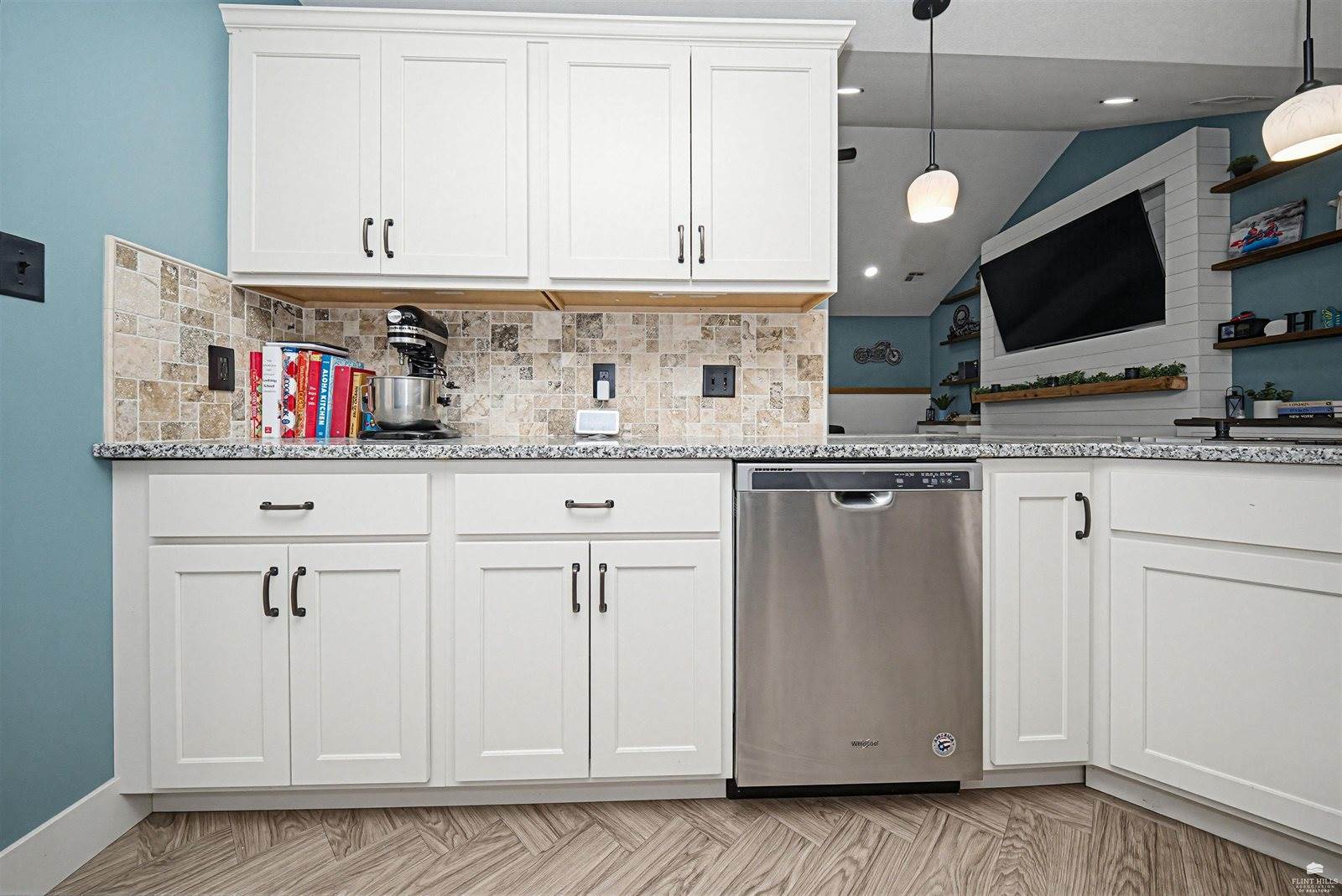 8892 Regina Lane, Manhattan, KS 66502