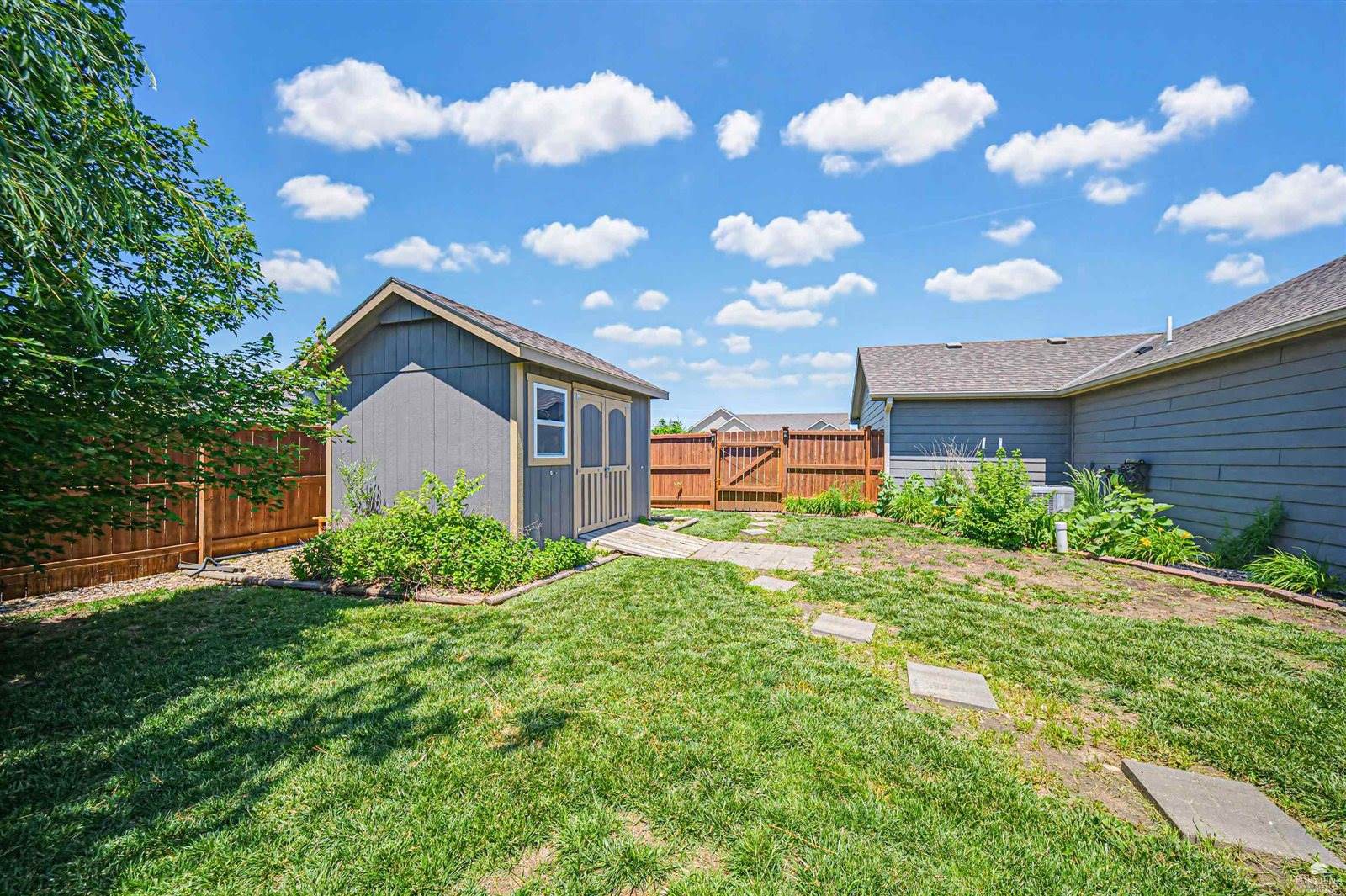 8892 Regina Lane, Manhattan, KS 66502