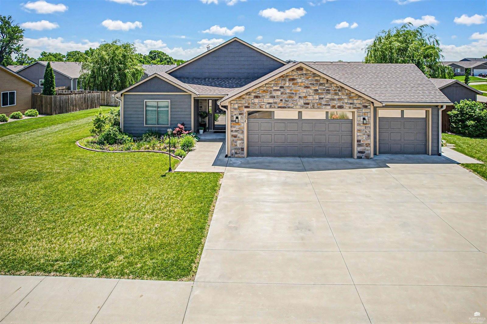 8892 Regina Lane, Manhattan, KS 66502