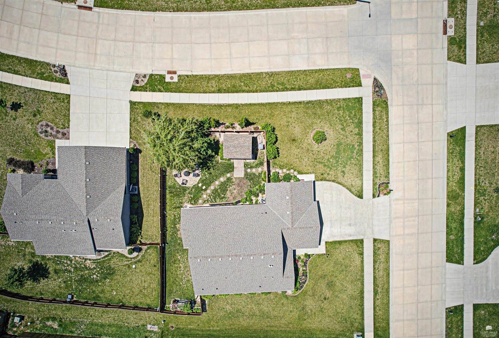 8892 Regina Lane, Manhattan, KS 66502