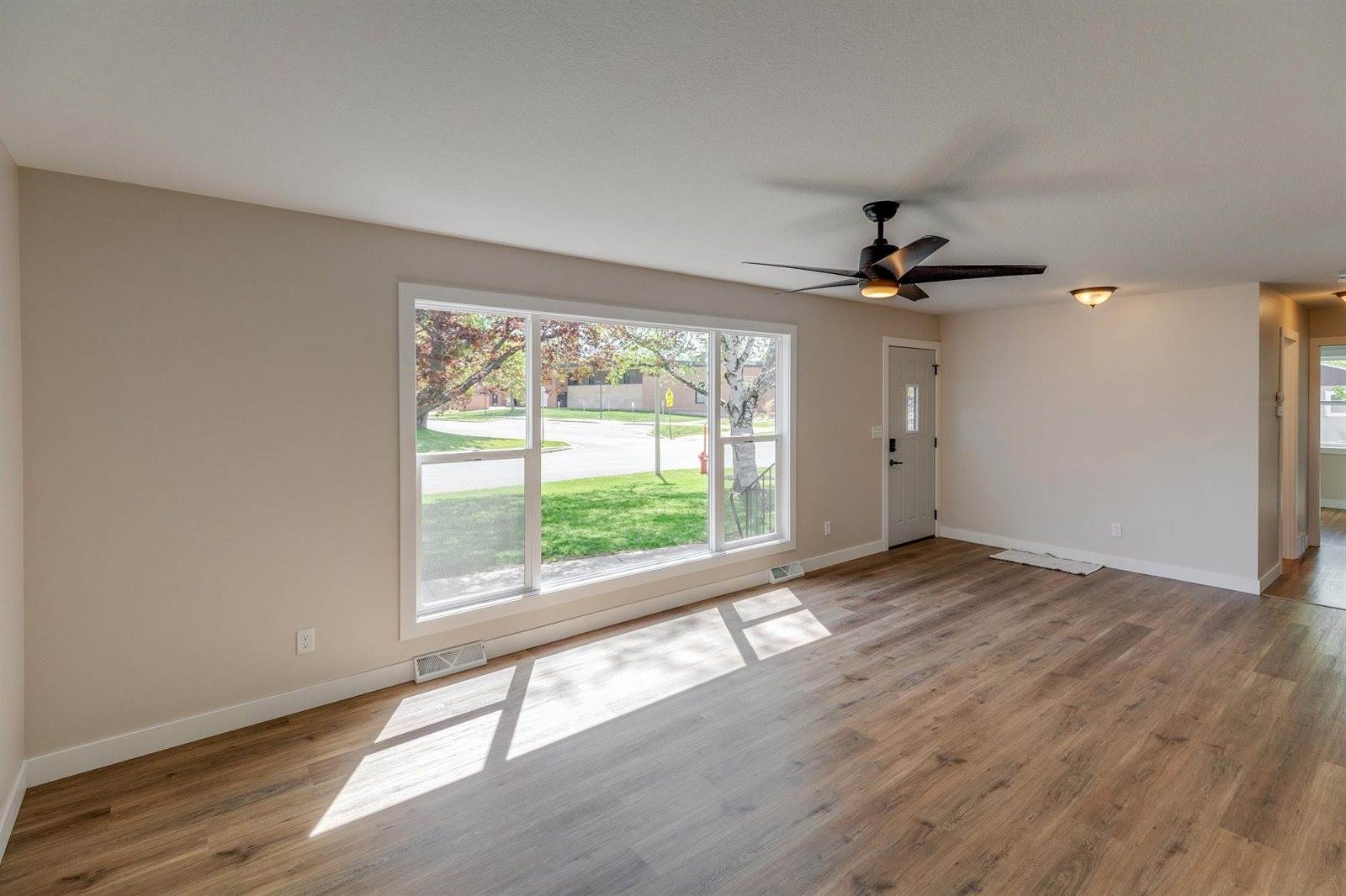 1203 10th Avenue NE, Brainerd, MN 56401
