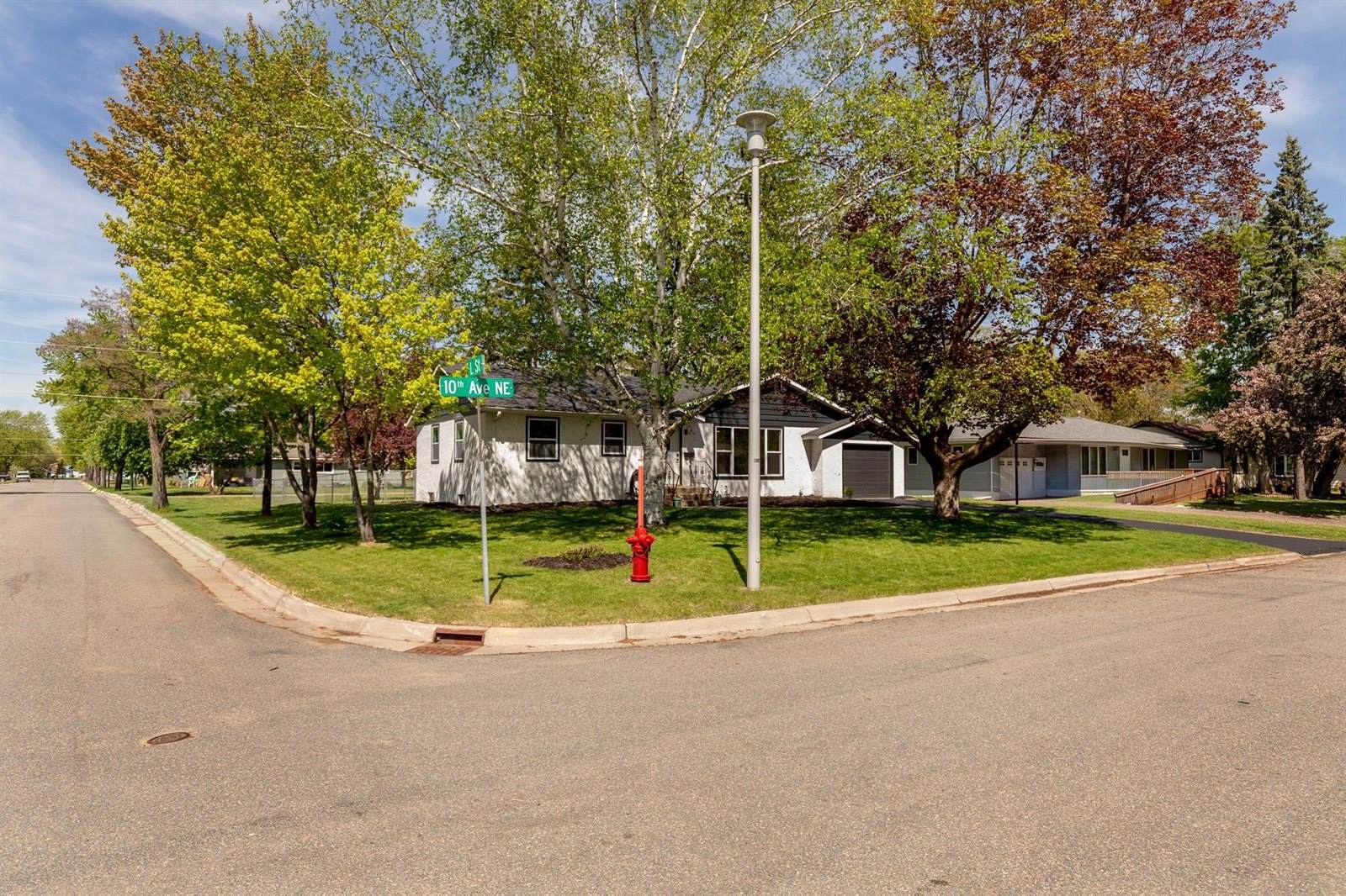 1203 10th Avenue NE, Brainerd, MN 56401